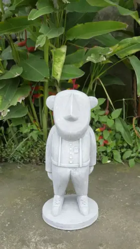 Product image of the product “Amicus - Small abstract, 41,5cm H | cast stone ”